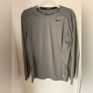 Nike Men’s Pro Combat Gray Long Sleeve Medium